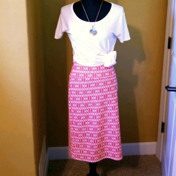 ❤ LuLaRoe Cassie skirt - Picture 3 of 7